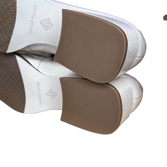 Donald Pliner Avici Crinkle Patent Leather Loafer in Putty NWT Size 8.5 - Picture 11 of 12